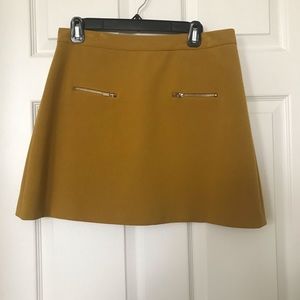 Cute mustard skirt